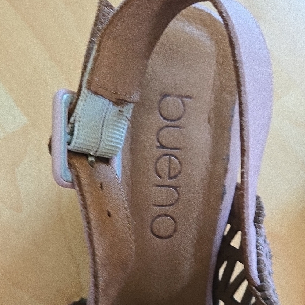 Bueno Mauve Cutout Sandals - Picture 6 of 6